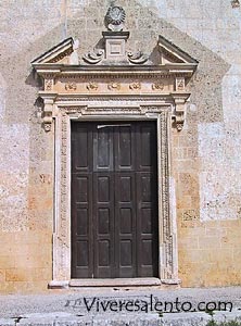 Das Portal  der San Carlo Borromeo - Kirche 
