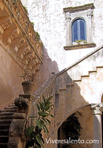 Die Monumental-Treppe des  S. Giovanni-Palastes  