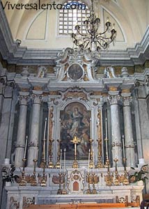 Innenraum der Pfarrkirche  des  Heiligen Geistes  