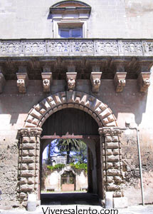 Portail du Palais Baronnial  