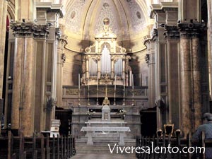 Interno della Chiesa Madre