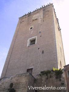 Ein alter Turm
