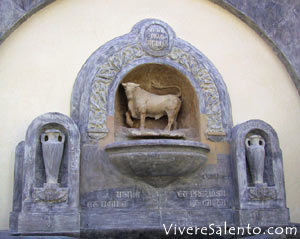 Der "Stierbrunnen" ( del Toro)