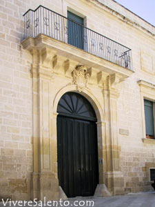 Das Portal des "Sossi-Sergio" - Palasts