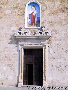 Das Portal  der "Madonna del Carmine" - Kirche
