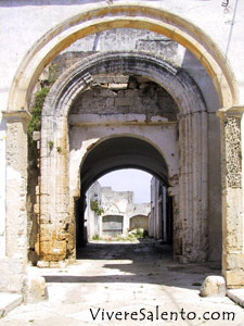 Entre du Palais Baronnial  